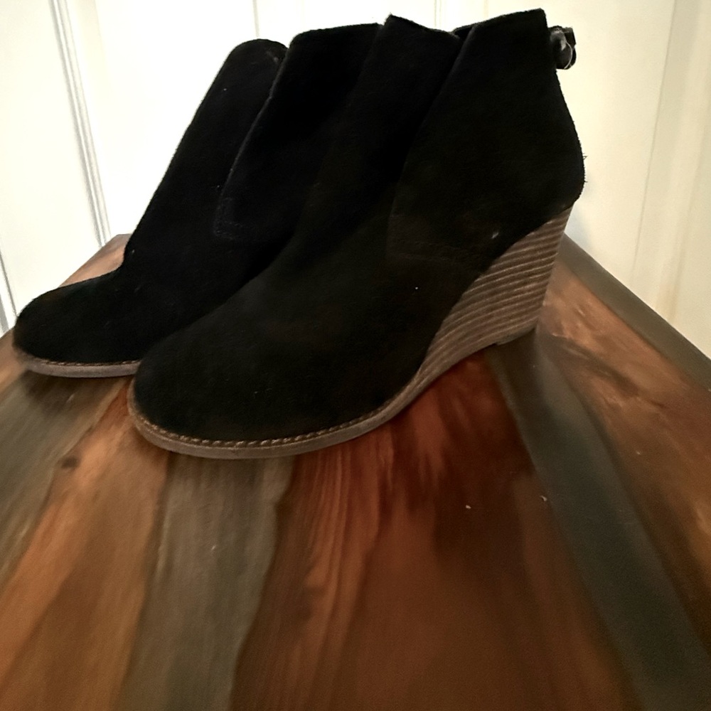 Lucky Brand Wedge/Mules Size 8
